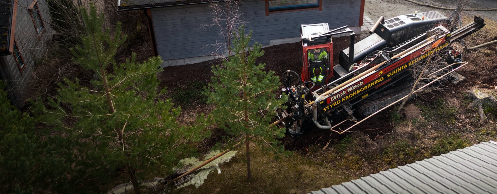 VAAKASUUNTAINEN SUUNTAPORAUS, KUN MAAPERÄ SEN SALLII